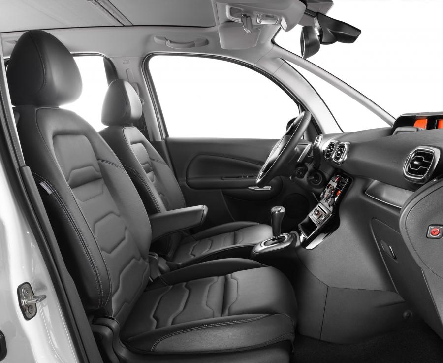  Citroen C3 Picasso 2013 года  (фото 11 из 21)